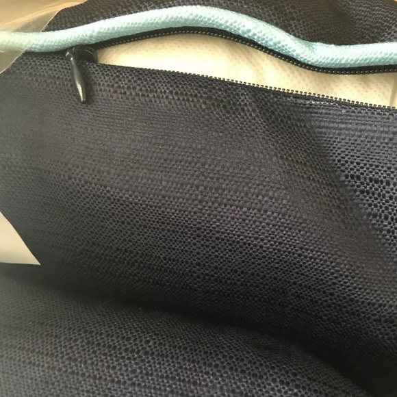 Tommy Bahama Indoor/Outdoor 2 Pack Pillow Set - Picture 4 of 5